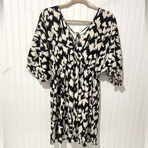 Jodifl Women's Sz S Black‎ White Mixed Print Boho Mini Dress 3/4 Sleeves Flowy